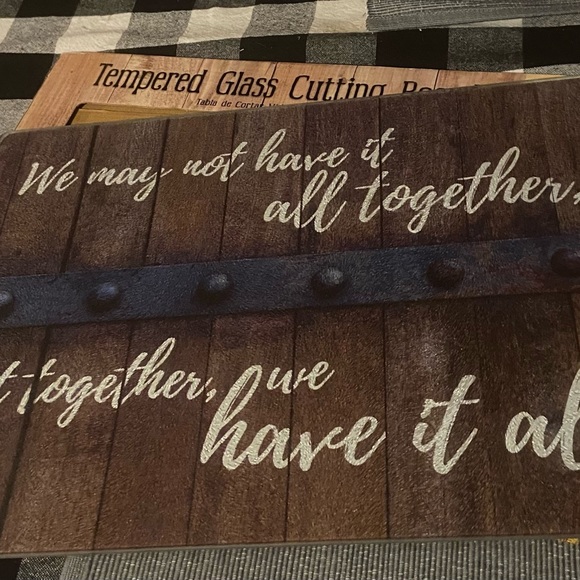 Tempered glass cutting board, new in box, 12 in x 16 in - Picture 3 of 3